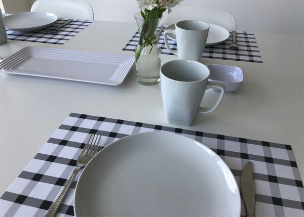 Black and white Gingham paper placemats