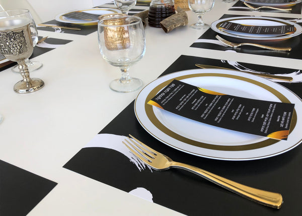 Rosh Hashanah blessing cards, black and gold round