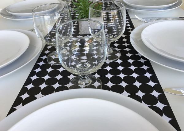 Black & white paper placemats  Set of 12 11" x 17", Dots