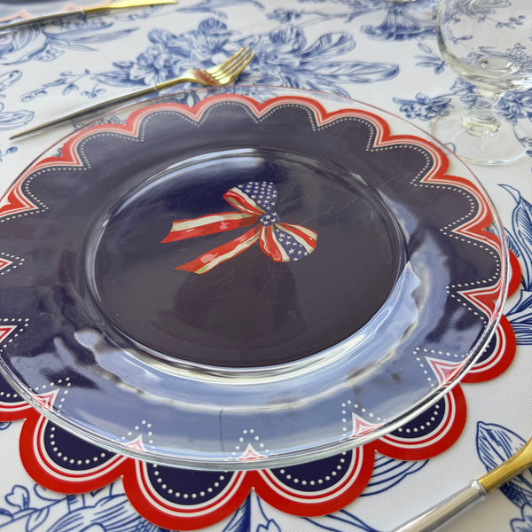 Patriotic Scalloped Placemats & Bow Table Set