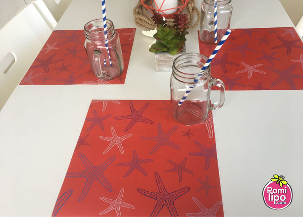 Placemats, 11 x 11 red and white starfish
